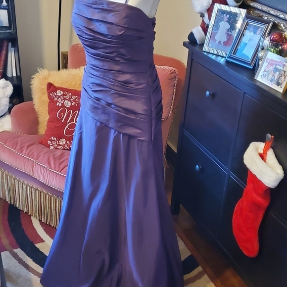 Water and waters women long purple Night dress Size 10 - Picture 1 of 11